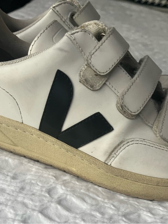 Veja Shoes - Veja White Sneakers with Black V Logo and Off-White Sole
